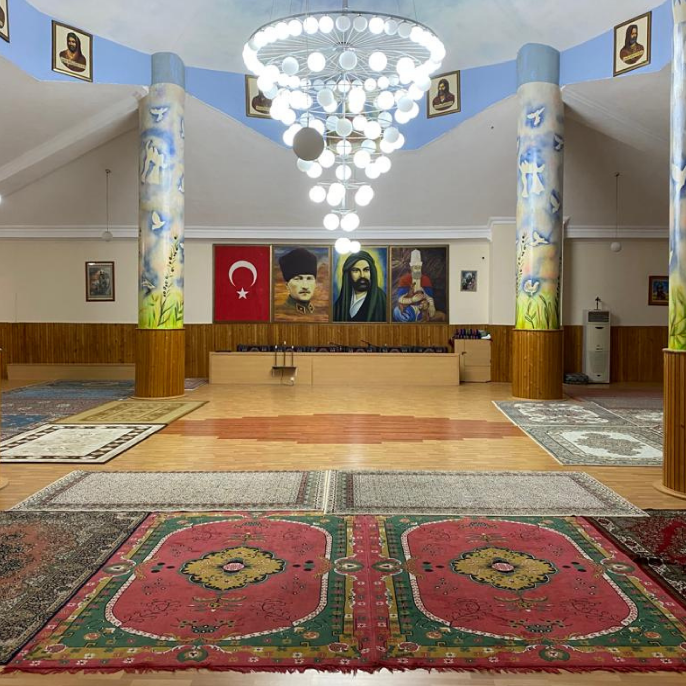 Cem Salonu